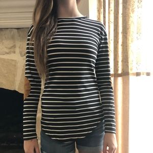 Striped black and white long sleeve tee